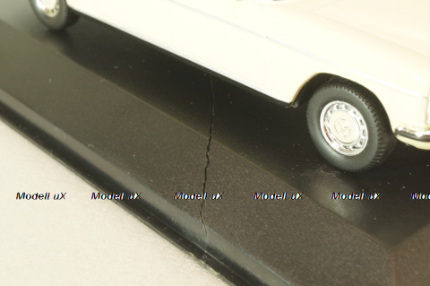 Mercedes-Benz 240 D (W115) Long Limousine 1978, beige, Taxis der Welt #3, Altaya 1:43