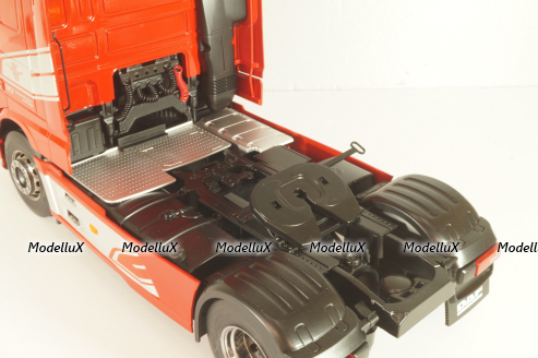 Daf XF Space Cab tractor 2018 , red, PCL30211, Premium Classixxs 1:18