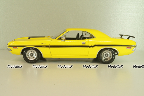 Dodge Challenger R/T 1970 from TV-Series NCIS, yellow, 12845, Greenlight 1:18