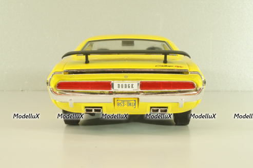Dodge Challenger R/T 1970 from TV-Series NCIS, yellow, 12845, Greenlight 1:18