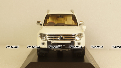 Mitsubishi Pajero 4WD, metallic-white, F43-075, First43 1:43