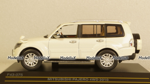 Mitsubishi Pajero 4WD, metallic-white, F43-075, First43 1:43
