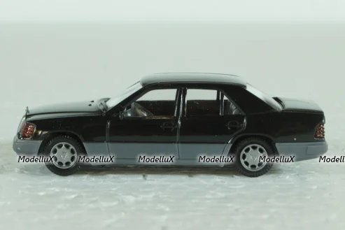 Mercedes E320 W124, Black, Wiking 1:87 