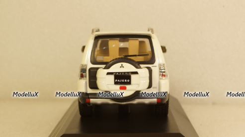 Mitsubishi Pajero 4WD, metallic-white, F43-075, First43 1:43