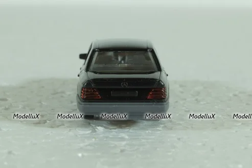 Mercedes E320 W124, Black, Wiking 1:87 