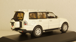 Mitsubishi Pajero 4WD, metallic-white, F43-075, First43 1:43