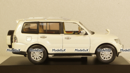 Mitsubishi Pajero 4WD, metallic-white, F43-075, First43 1:43