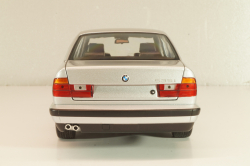 BMW 535I (E34) 1988 silver metallic, 100023004, Minichamps 1:18