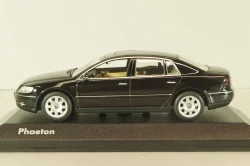 Volkswagen Phaeton 2002, black, Minichamps 1:43