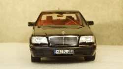 Bentley Bentayga V8 2020 dark green, TSM 1:43