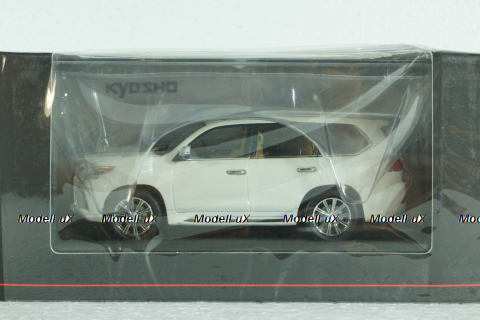 Lexus LX570 2018 sonic quartz, Kyosho 1:43