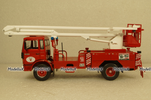 Renault VI JP 11 fire department with rescue basket, Altaya 1:43