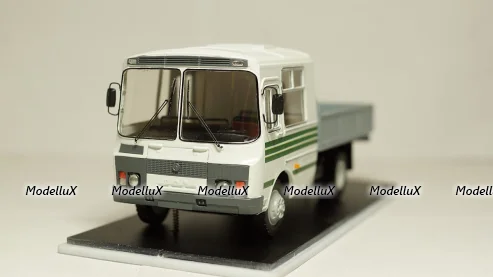 Lexus LX570 2018 sonic quartz, Kyosho 1:43