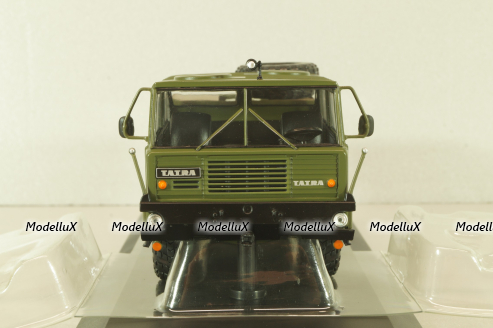 Tatra 813 6x6 1968 NVA army green olive, TRU041.22, IXO 1:43