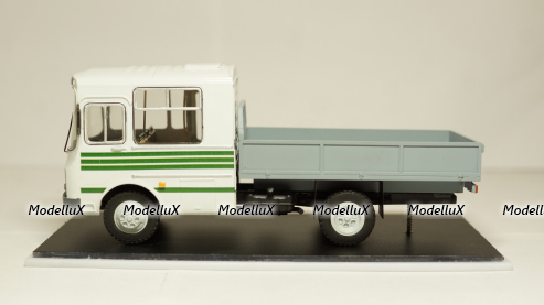 Паз 3205 внутрезаводской, Nik models 1:43