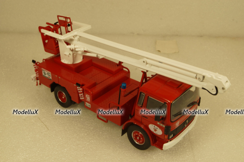 Renault VI JP 11 fire department with rescue basket, Altaya 1:43