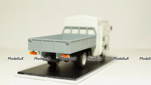 Lexus LX570 2018 sonic quartz, Kyosho 1:43