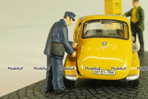BMW Isetta 250 Deutsche Post 1955, with two figuren and mail box yellow, 006726, Schuco 1:43