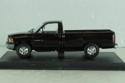 Dodge RAM 2500 1994, black, Universal Hobbies 1:43