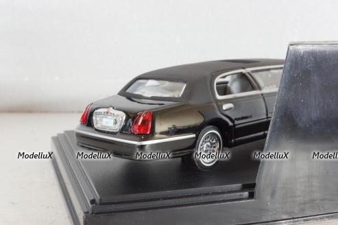 Lincoln Town Car Limousine 2000, black, 36311, Sun Star 1:43
