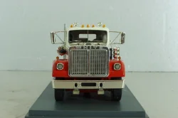 White Road Boss tractor 1977, red/whait, 44775, NEO 1:43
