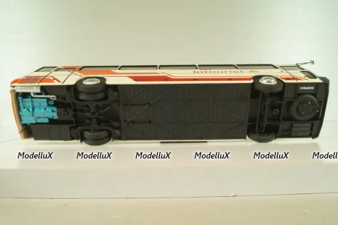 Икарус-250.70 Интурист, белый с красными пролосами, 04023, Demprice 1:43