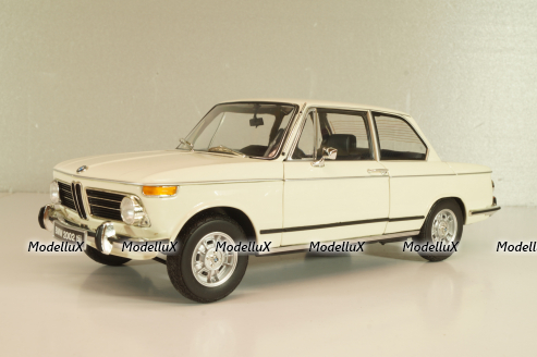 BMW 2002 tii 1972, white, 08543W, Kyosho 1:18