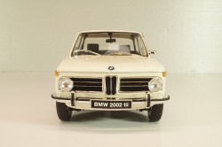 BMW 2002 tii 1972, white, 08543W, Kyosho 1:18