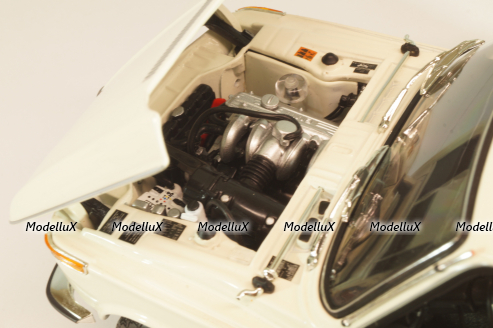 BMW 2002 tii 1972, white, 08543W, Kyosho 1:18