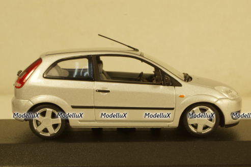 Ford Fiesta 2-door, silver, 2002, Minichamps 1:43