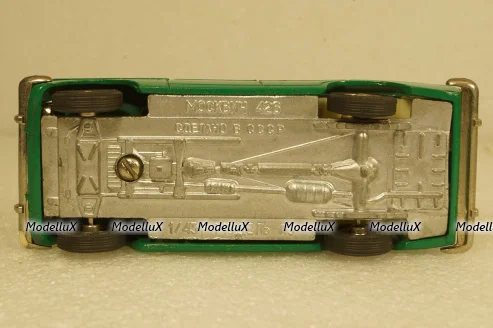 Москвич-426, А3, капот - 3 зажима,Тантал/Радон  1:43