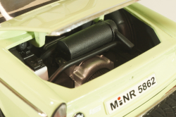 BMW 700 LS Luxus Coupe, light green, 18125, Signature 1:18