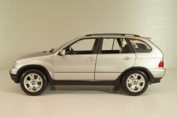 BMW X5 4.4i (E53) 2004, silver, 80439411687, Kyosho 1:18