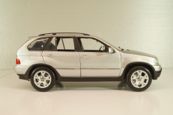 BMW X5 4.4i (E53) 2004, silver, 80439411687, Kyosho 1:18