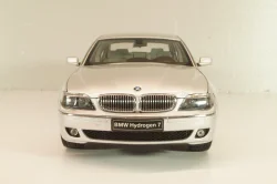 BMW 760 Hydrogen 7 (E66) 2005, silver, 08574S, Kyosho 1:18