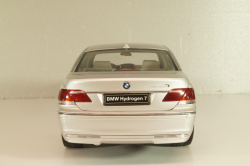 BMW 760 Hydrogen 7 (E66) 2005, silver, 08574S, Kyosho 1:18