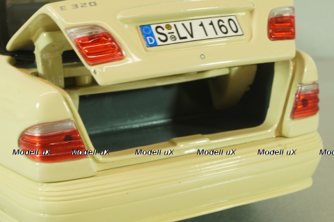 Mercedes-Benz E320 (W210)  Limousine taxi 2001, beige, Sun Star 1:18