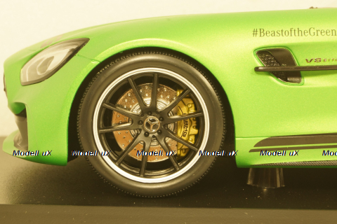 Mercedes AMG GT R Ringtaxi 2017 green, 155036091, Minichamps 1:18