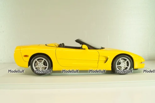 Chevrolet Corvette (C5) Convertible 2000, yellow, 21045, UT Models 1:18