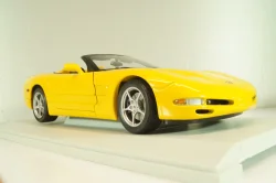 Chevrolet Corvette (C5) Convertible 2000, yellow, 21045, UT Models 1:18