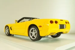 Chevrolet Corvette (C5) Convertible 2000, yellow, 21045, UT Models 1:18