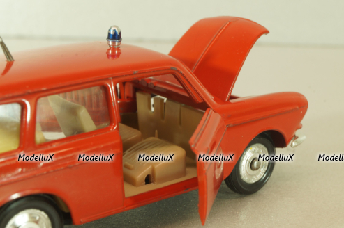 Volkswagen Variant 1600 L fire engine, red, Marklin 1:43 Уценка!