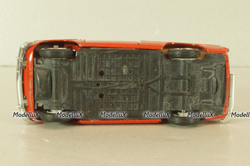 Volkswagen Variant 1600 L fire engine, red, Marklin 1:43 Уценка!