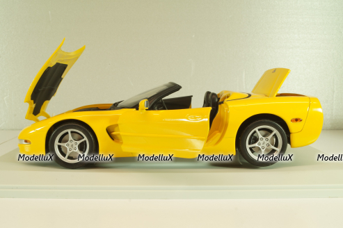 Chevrolet Corvette (C5) Convertible 2000, yellow, 21045, UT Models 1:18