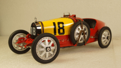 Bugatti T35 N 18 National Colour Project Spain 1924, CMC 1:18