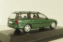 Opel Vectra Caravan (Vectra B) 1996, green, Schuco 1:43