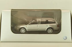 Volkswagen Passat (B5) Variant V6 4Motion 2000, silver, 836916107, Schuco 1:43