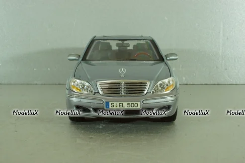 Mercedes S500 (W220) 1998, light blue, Maisto 1:18