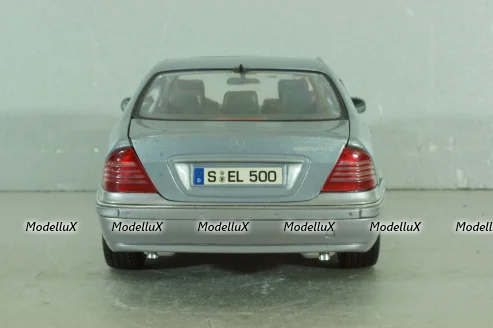 Mercedes S500 (W220) 1998, light blue, Maisto 1:18