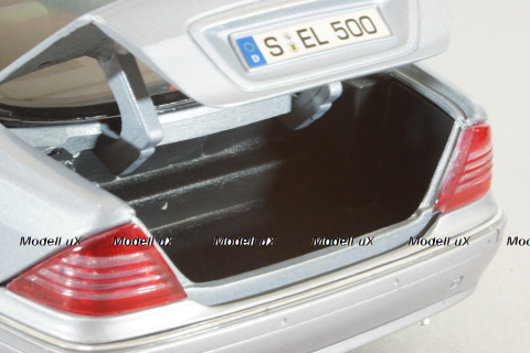 Mercedes S500 (W220) 1998, light blue, Maisto 1:18